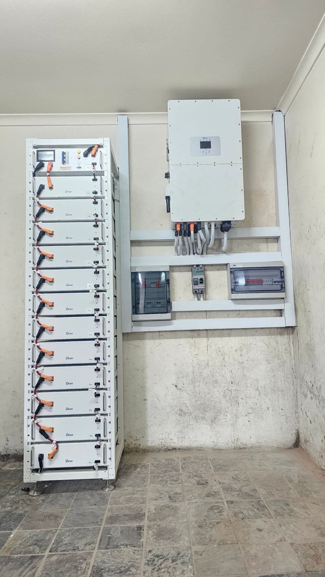 HinaESS Lithium Solar Battery 12V 100Ah, Standalone 5.12kWh unit ZAR28,000