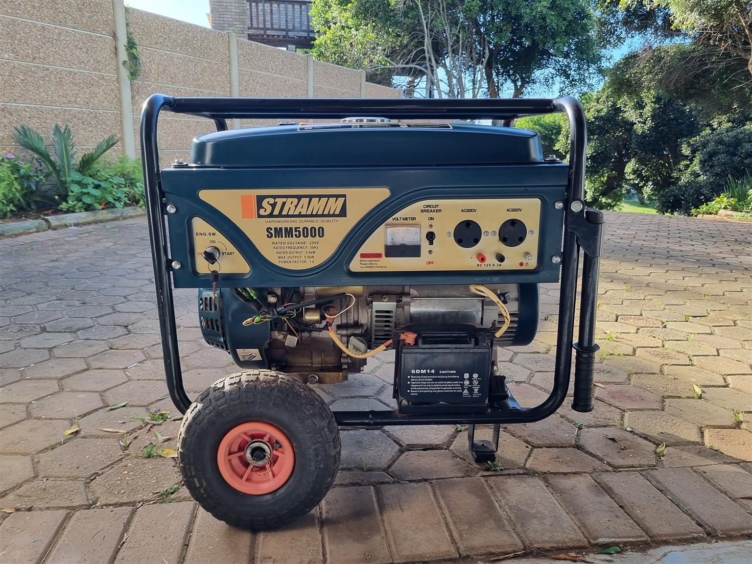 Stramm 3000W Generator Stramm 750W: ZAR1,299
- Stramm 3kW: ZAR4,200
- Trade Professional 5.5kW R13,999